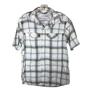 Columbia Omni Shade men’s Gray plaid button front shirt size M short sleeve